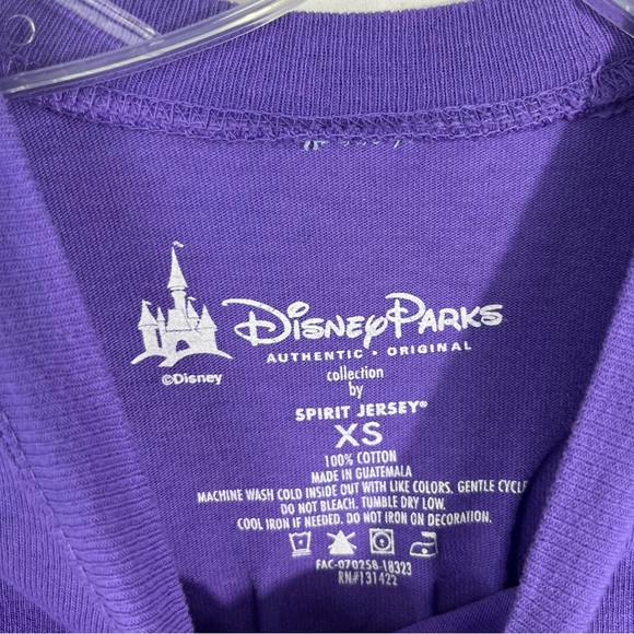 Disney Parks x Spirit Jersey Potion Purple Oversized Glitter Spellout Shirt NWT - Picture 4 of 6